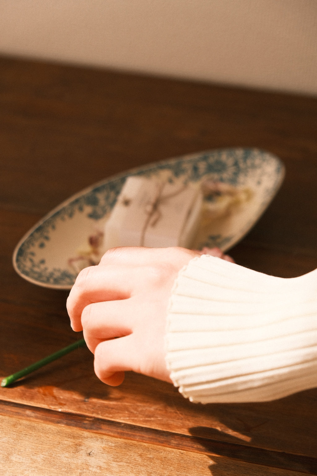 papillon -flower farm table-